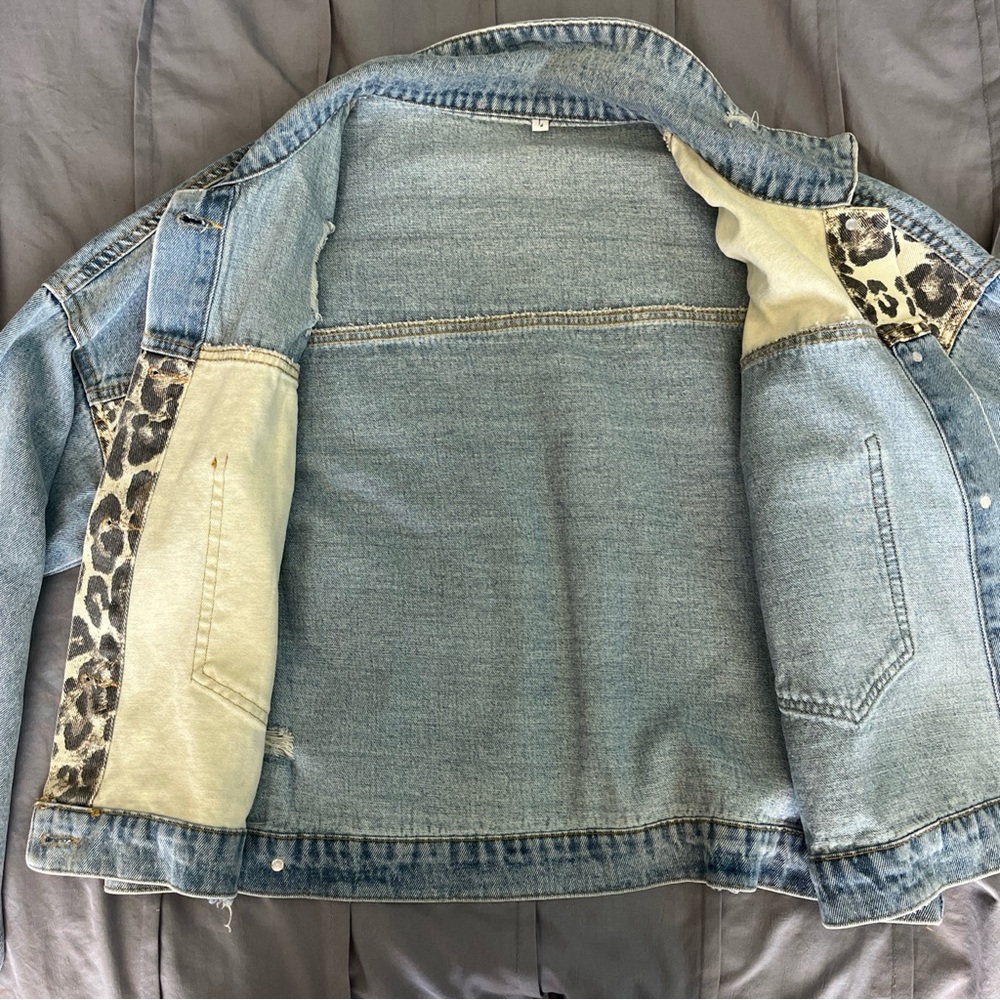 Boutique Leopard Patchwork Light Blue Denim Jacke… - image 4